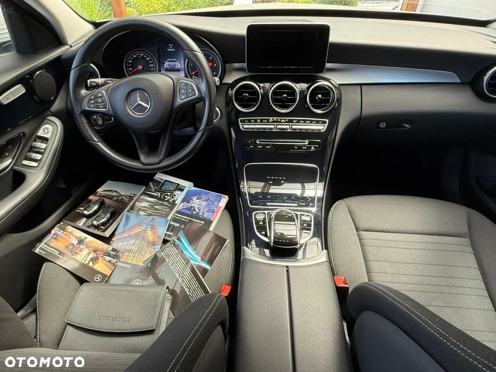 Mercedes-Benz Klasa C 180 (BlueTEC) d T 7G-TRONIC - 21