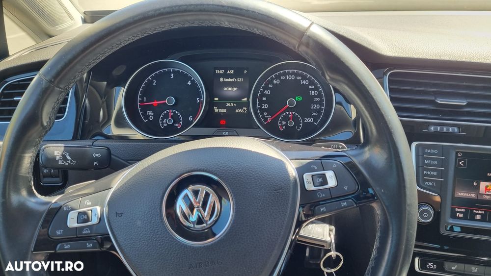 Volkswagen Golf 1.6 TDI BlueMotion Technology DSG Allstar - 6