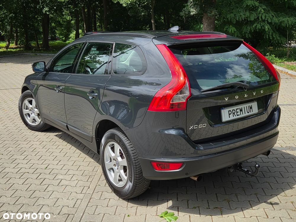 Volvo XC 60 T5 Powershift Momentum - 3
