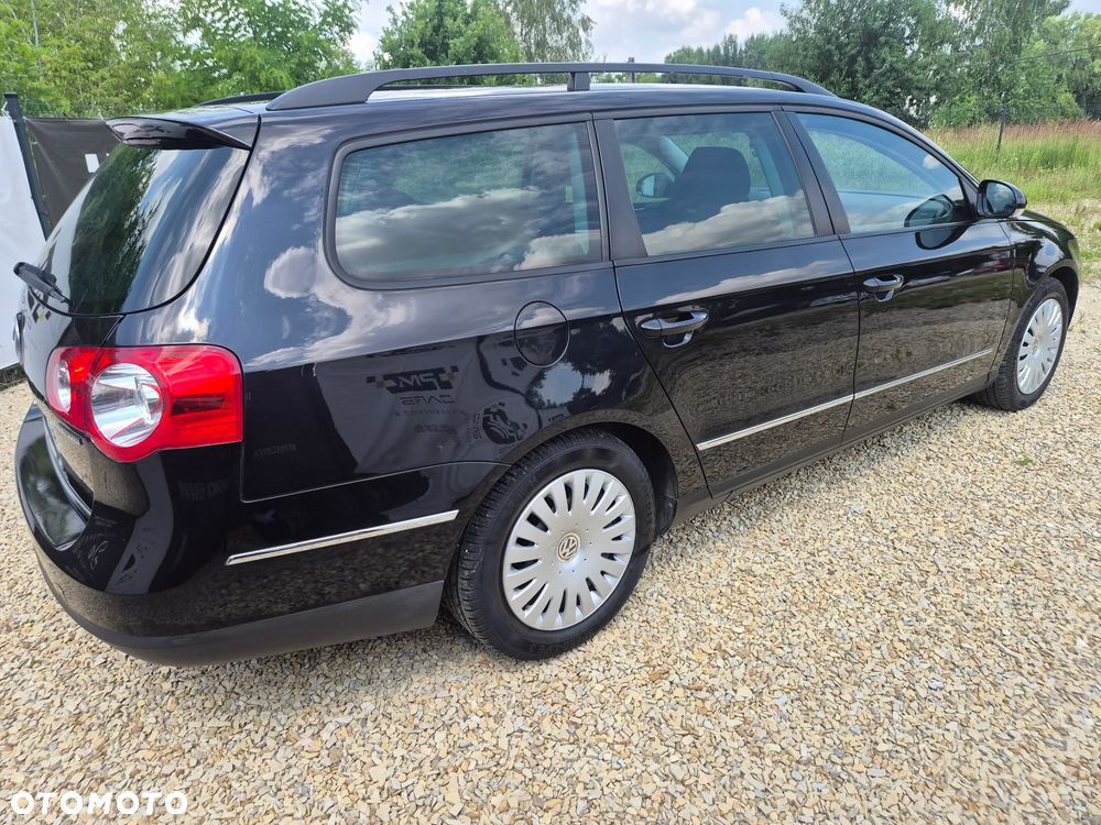Volkswagen Passat - 17