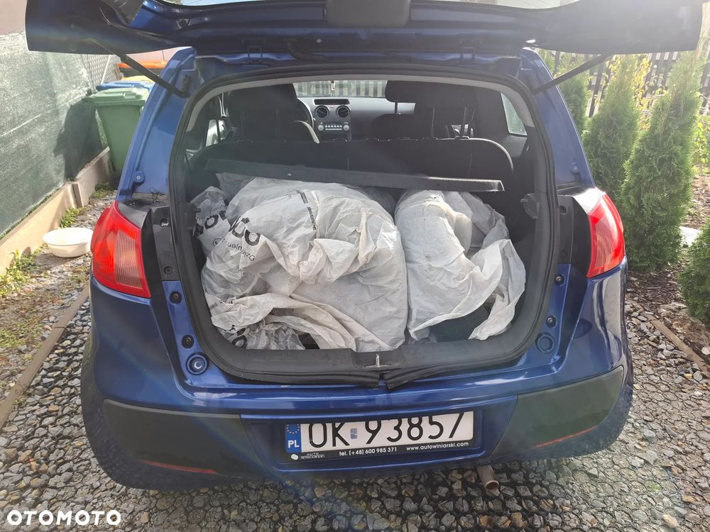 Mitsubishi Colt 1.1 Inform - 9