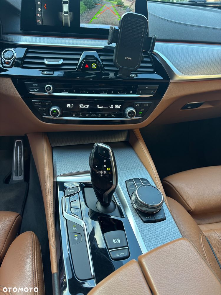 BMW 6GT 630i M Sport - 8