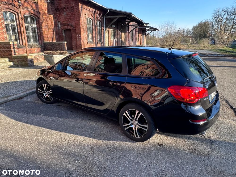 Opel Astra 1.4 T Enjoy - 7