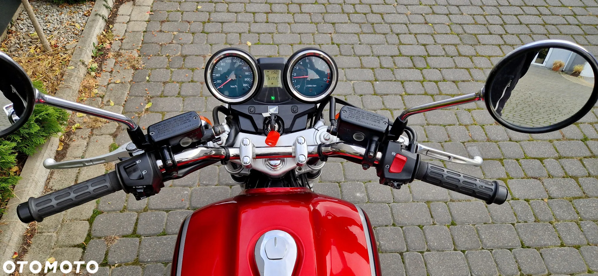 Honda CB - 8