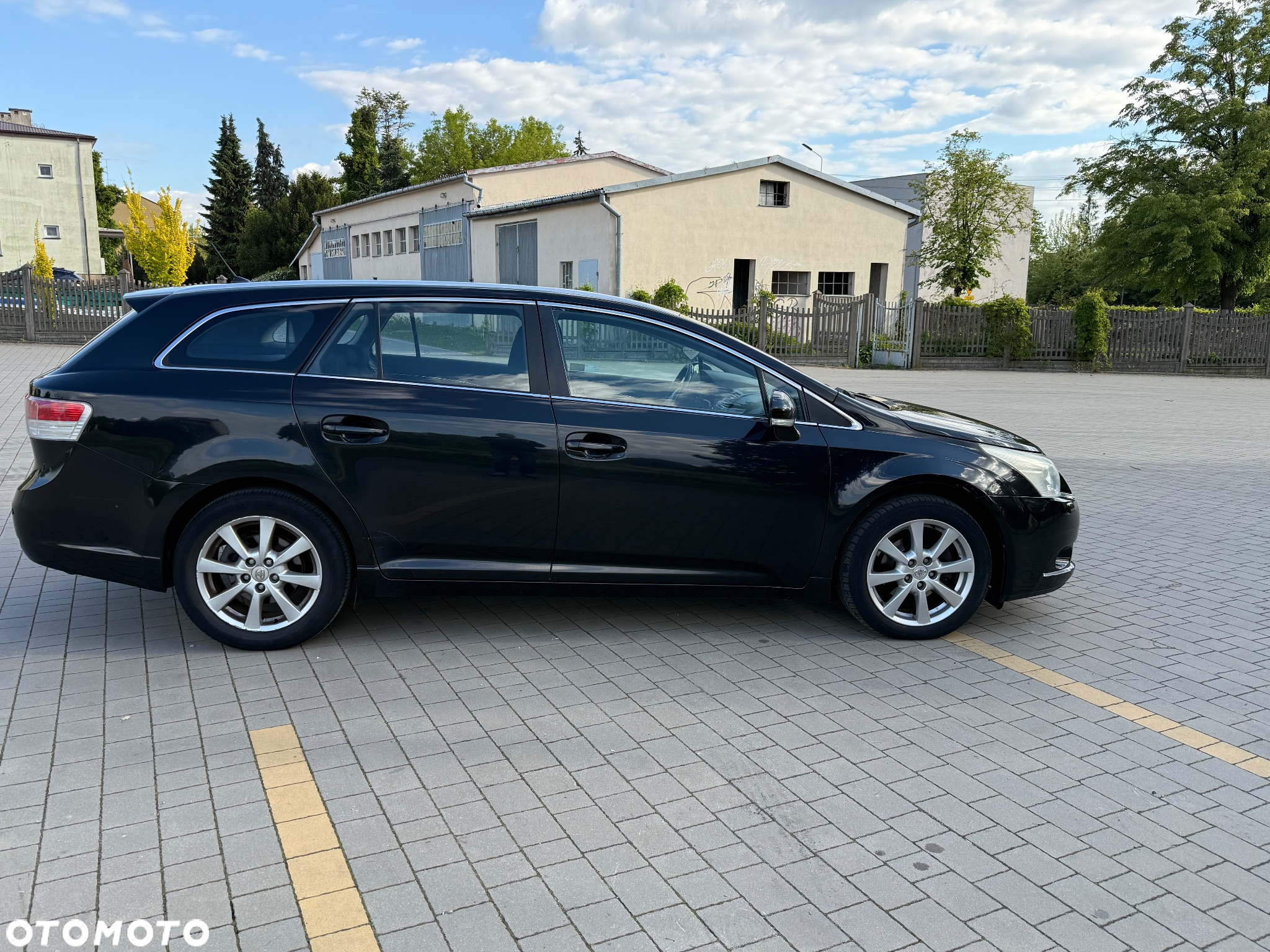 Toyota Avensis 2.0 D-4D Luna - 4