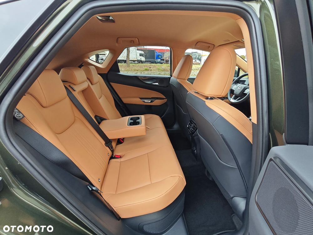 Lexus NX 350h Prestige AWD - 14