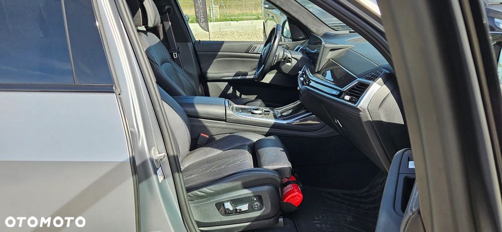 BMW X7 M60i xDrive mHEV sport - 13