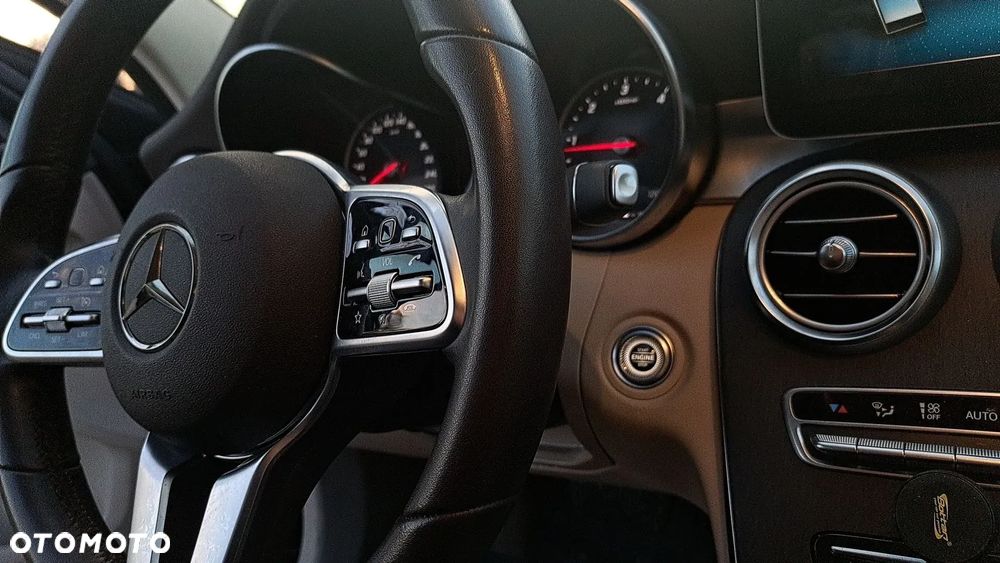 Mercedes-Benz Klasa C 300 d 9G-TRONIC - 11