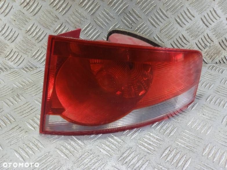 LAMPA PRAWA TYLNA SEAT ALTEA - 1