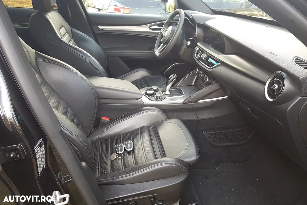 Alfa Romeo Stelvio 2.2 Diesel 16V AT8 Q4 Ti - 11