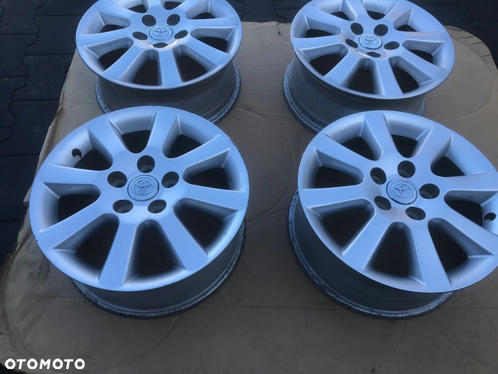 Felgi Toyota Auris Avensis Corolla Verso 6,5x16 5x114,3 ET45 - 1