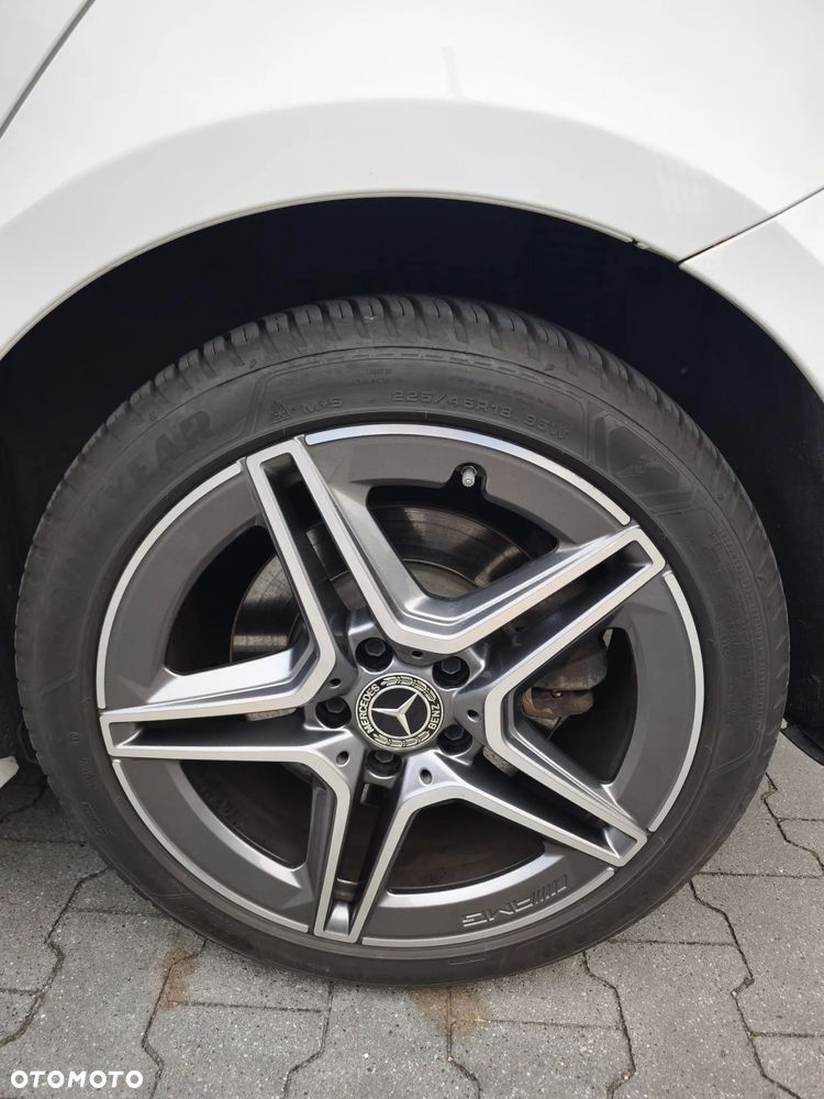 Mercedes-Benz Klasa A 250 E AMG Line 8G-DCT - 27