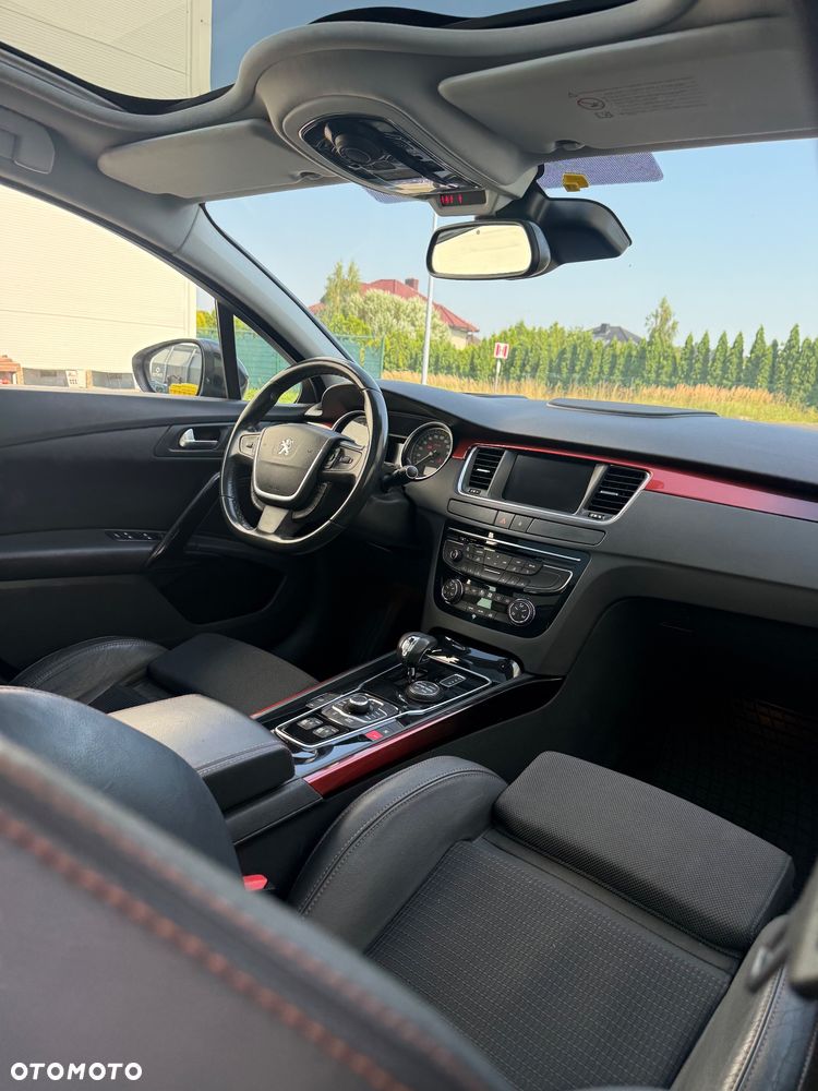 Peugeot 508 RXH Hybrid4 - 16