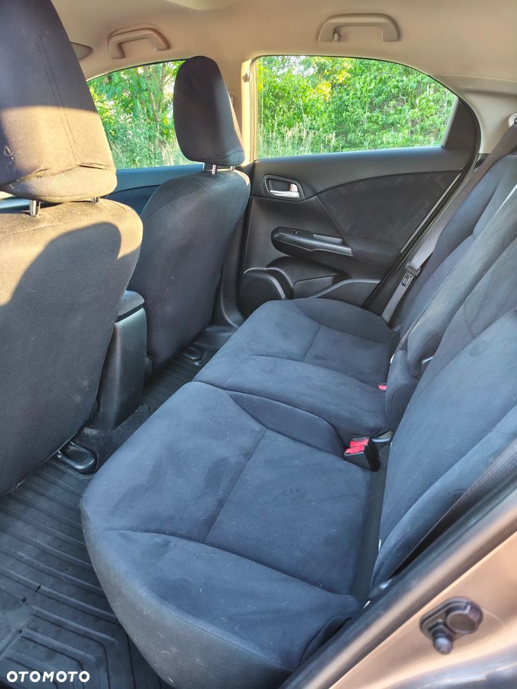 Honda Civic 1.4 Comfort - 27