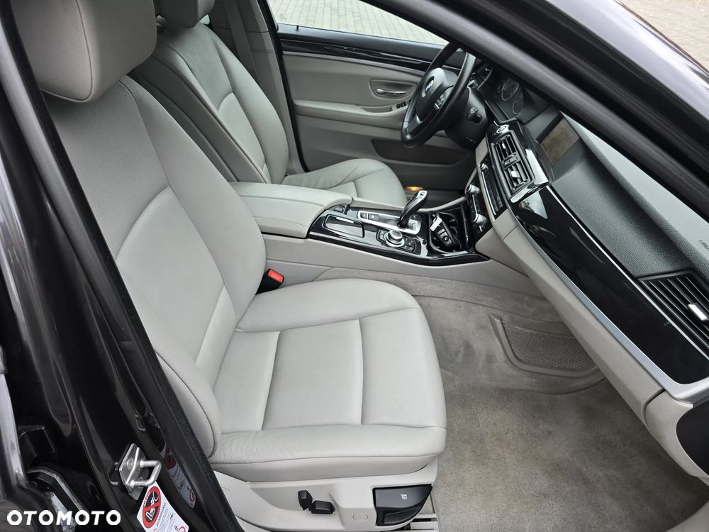 BMW Seria 5 - 25