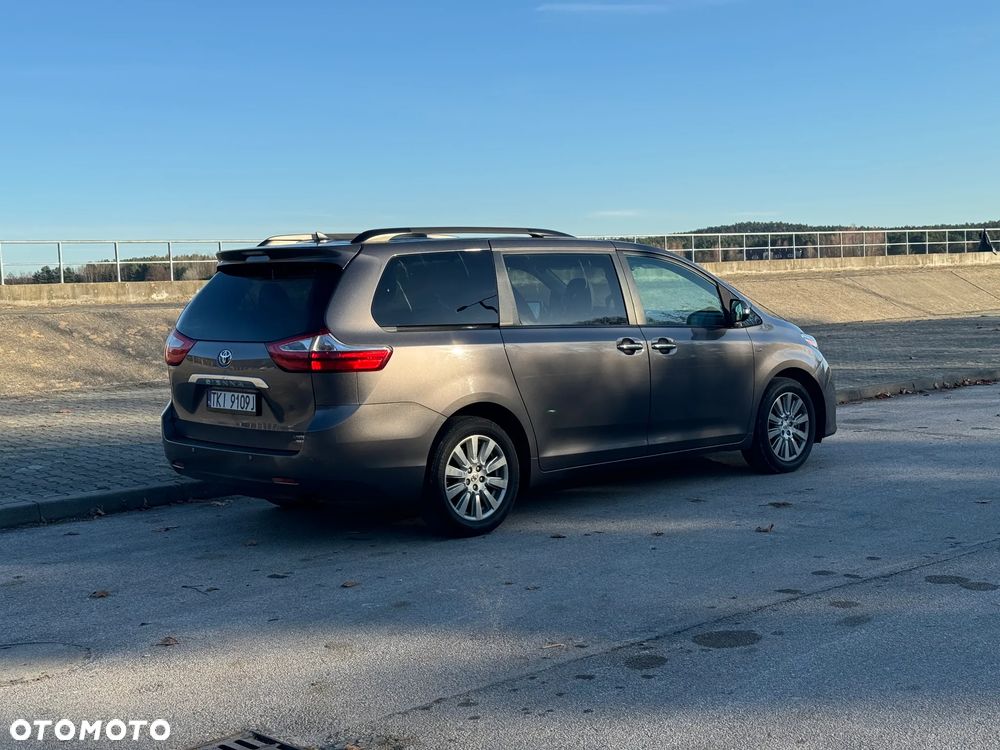 Toyota Sienna 3.5 V6 Limited AWD - 15