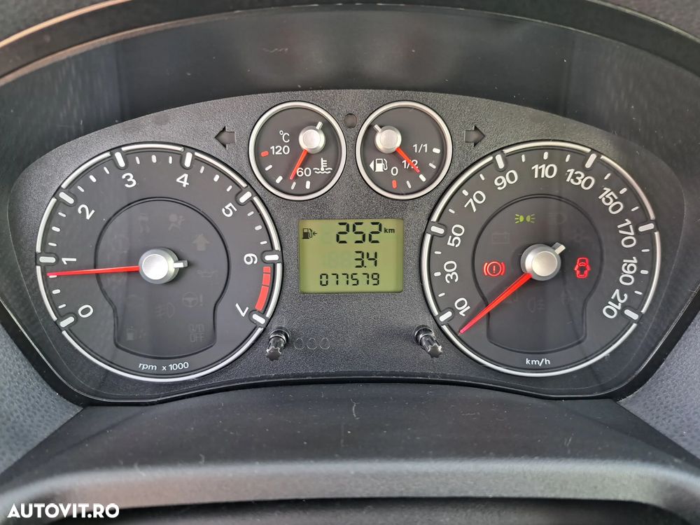 Ford Fiesta 1.3 Ambiente - 16
