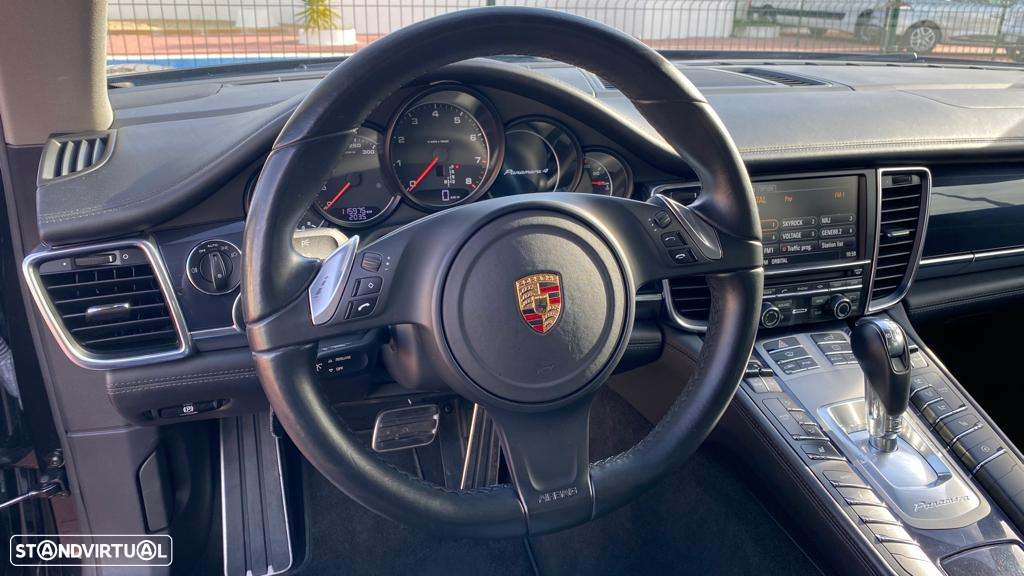 Porsche Panamera 4 Edition PDK - 23