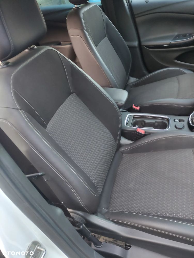 Opel Astra 1.6 D Start/Stop Business - 10