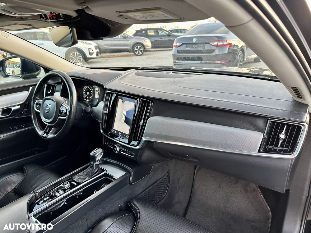 Volvo S90 D5 AWD Geartronic Inscription - 32