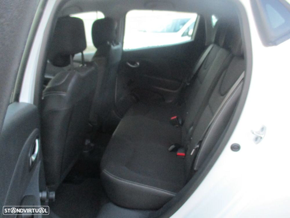 Renault Clio 1.5 dCi Zen - 22