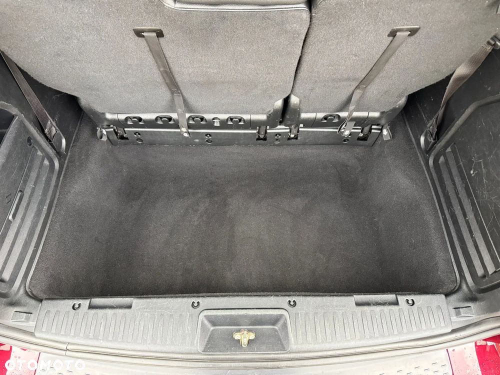 Dodge Grand Caravan - 16