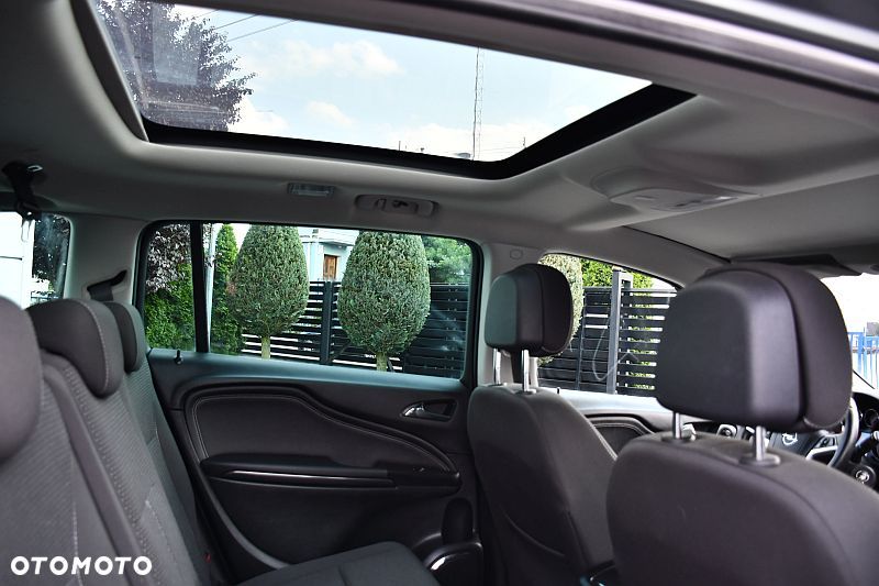 Opel Zafira 1.4 T Cosmo - 25