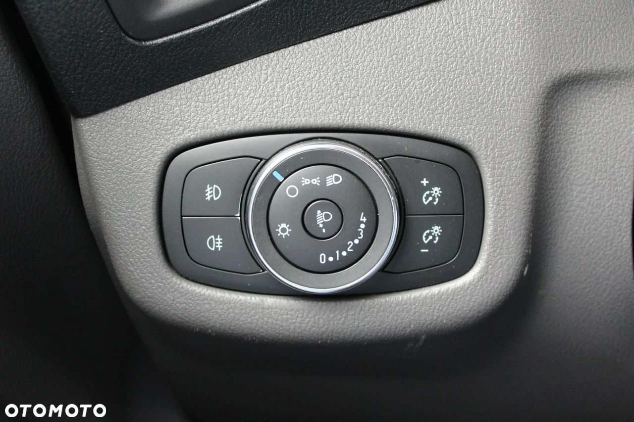 Ford Transit Connect - 23