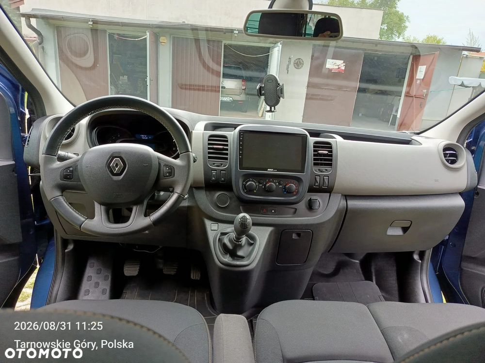 Renault Trafic - 12