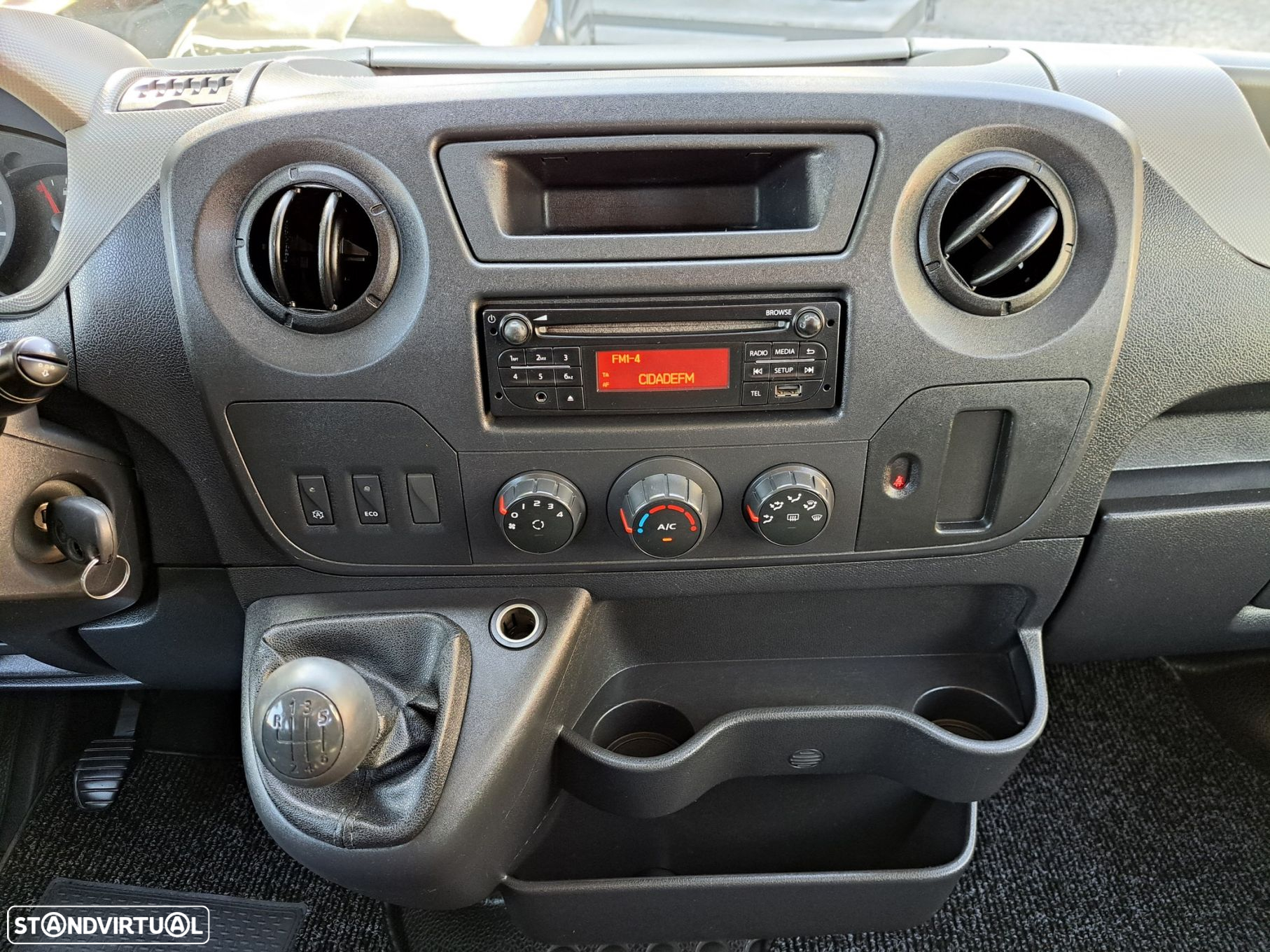 Renault Master 2.3 DCI Cabine Tripla 9 Lug Caixa Aberta - 16