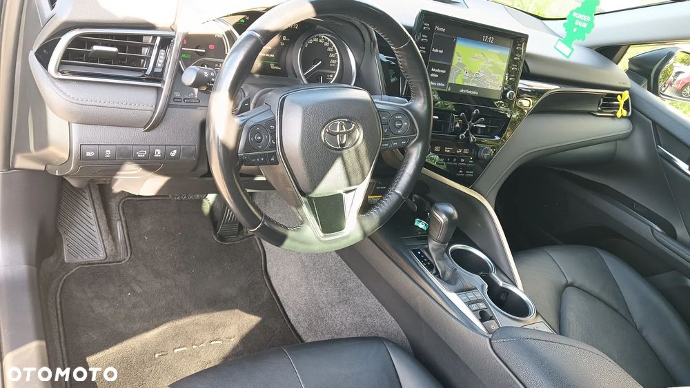 Toyota Camry Executive - 6