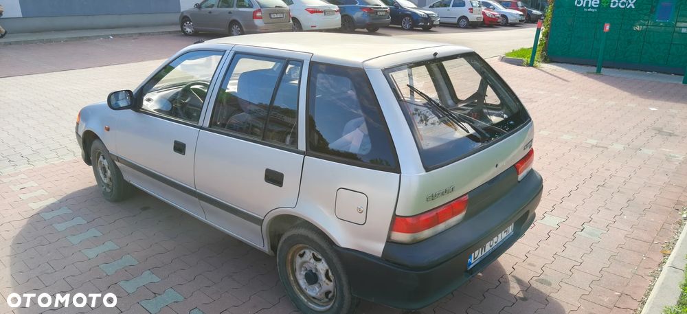 Suzuki Swift 1.0 GLX - 7