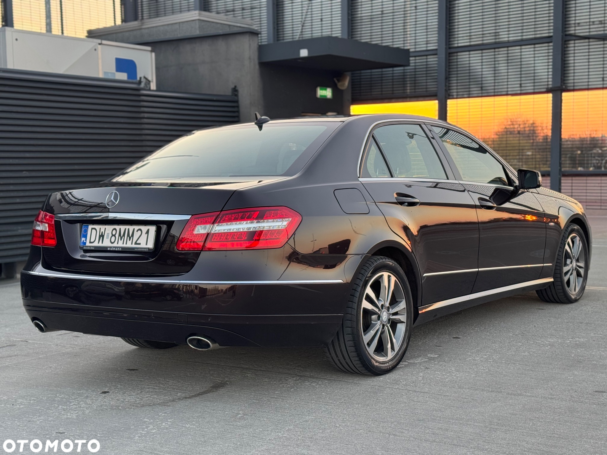 Mercedes-Benz Klasa E 350 CDI BlueEff Avantgarde - 22
