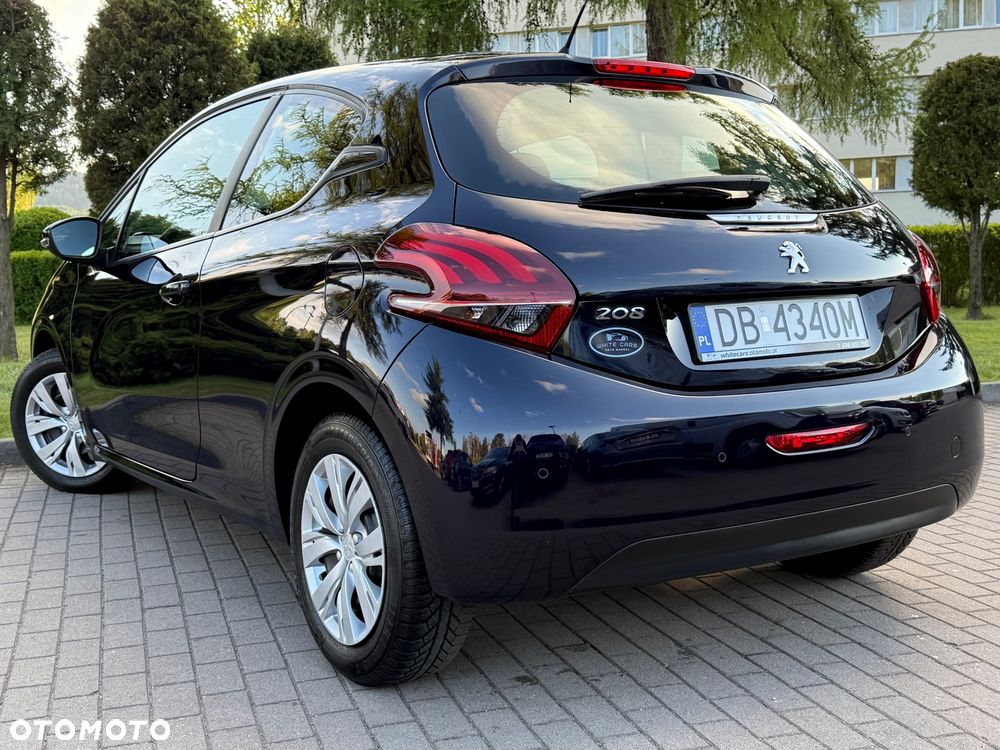 Peugeot 208 PureTech 82 Urban Move - 26