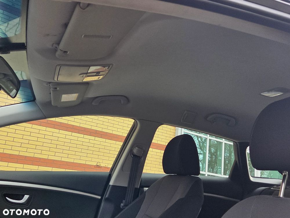 Hyundai i30 i30cw 1.6 CRDi Trend - 21