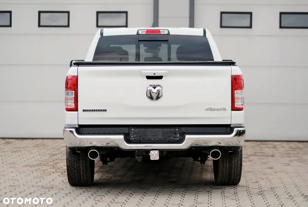 RAM 1500 Crew Cab Shortbed Bighorn - 9