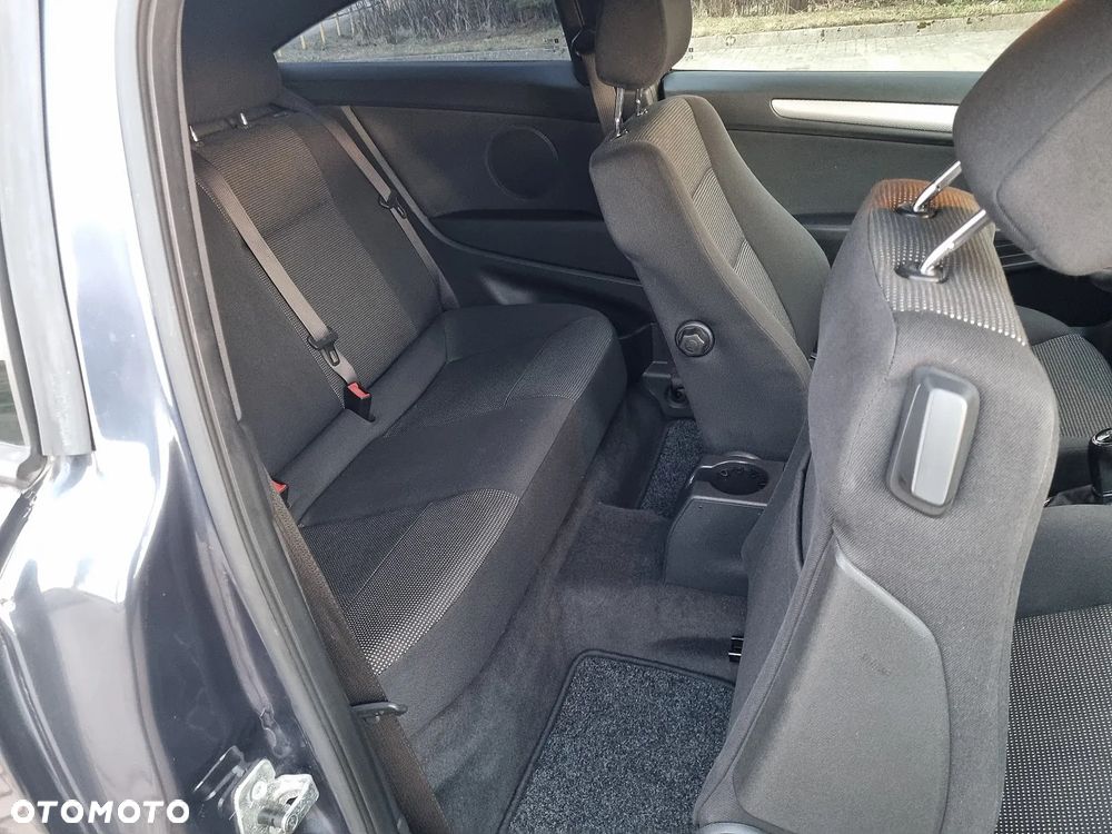 Opel Astra 1.6 Turbo Sport - 13