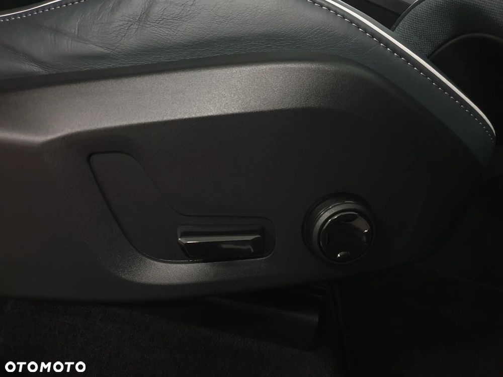 Volvo XC 60 B4 D AWD Geartronic RDesign - 33