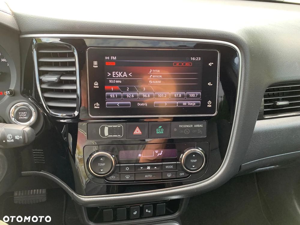 Mitsubishi Outlander 2.0 2WD CVT Diamant Edition+ - 21