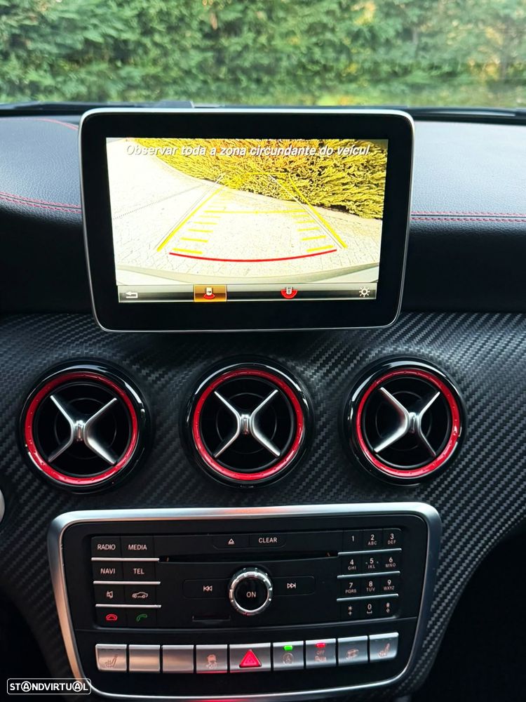 Mercedes-Benz A 45 AMG 4-Matic - 12