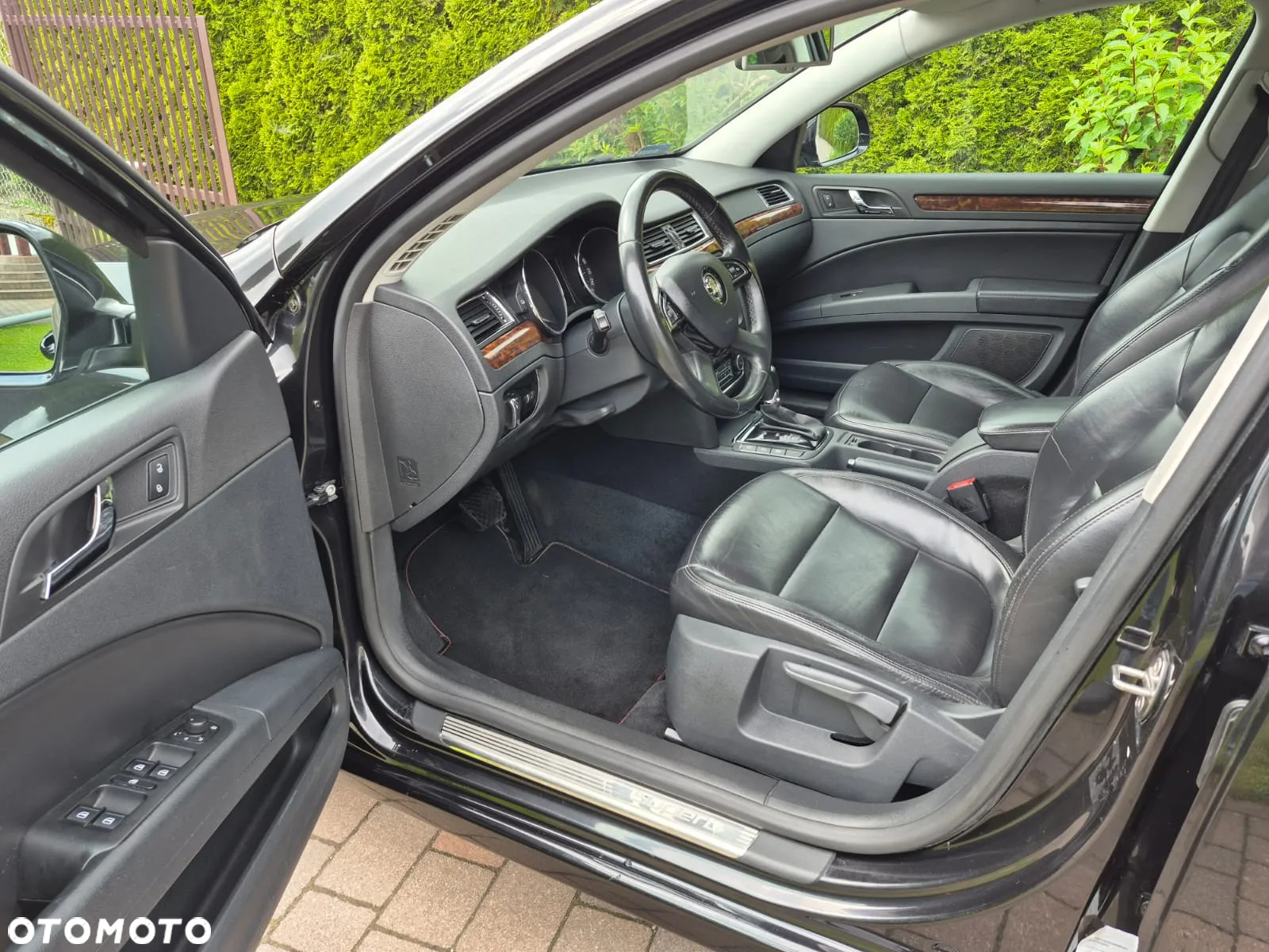 Skoda Superb 2.0 TDI Business DSG - 9