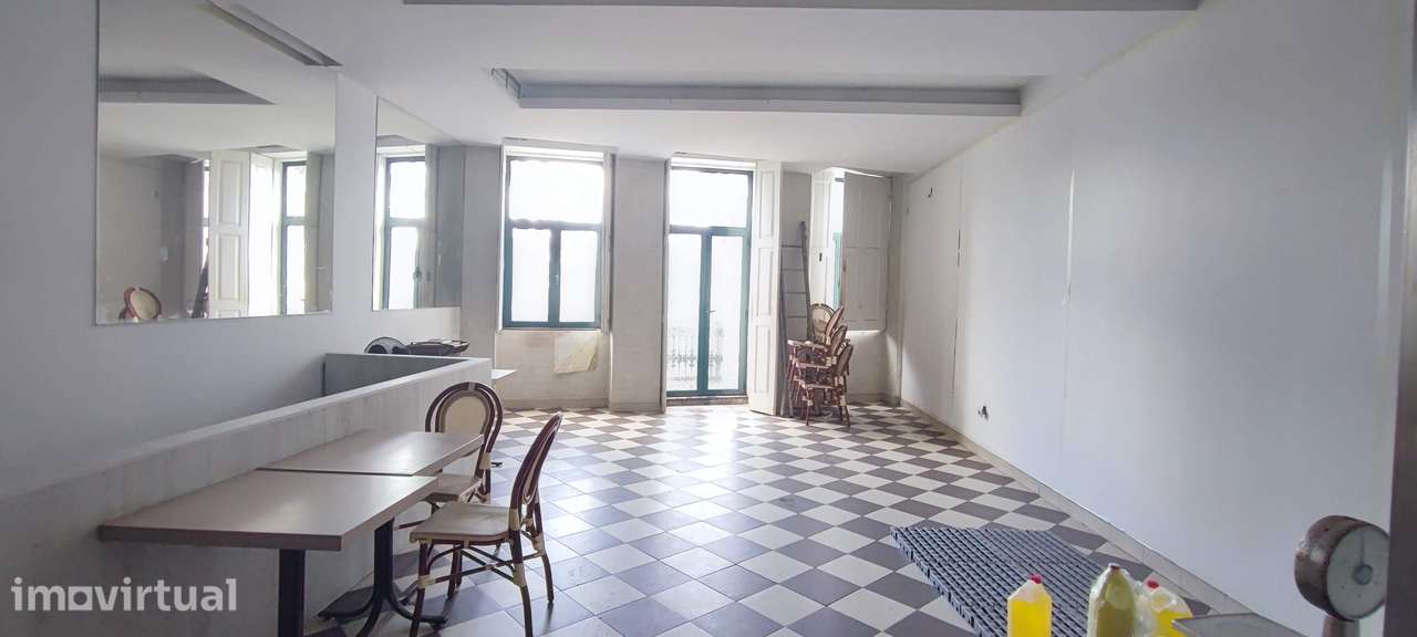 Espaço comercial histórico na Rotunda Boavista - Grande imagem: 2/5