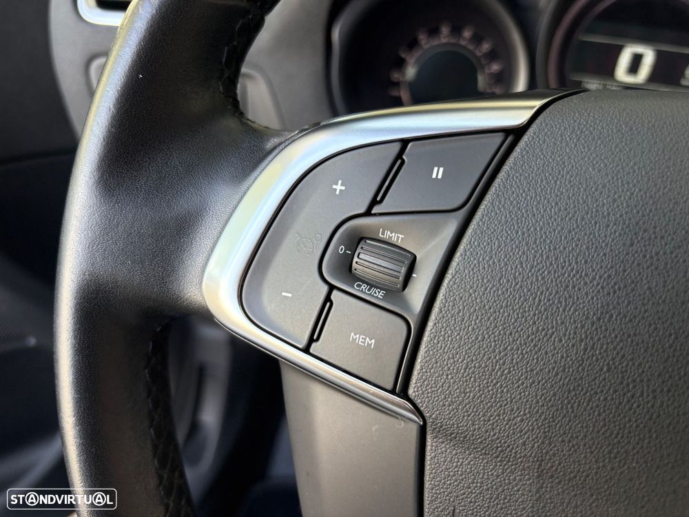 Citroën C4 1.2 PureTech Live - 12