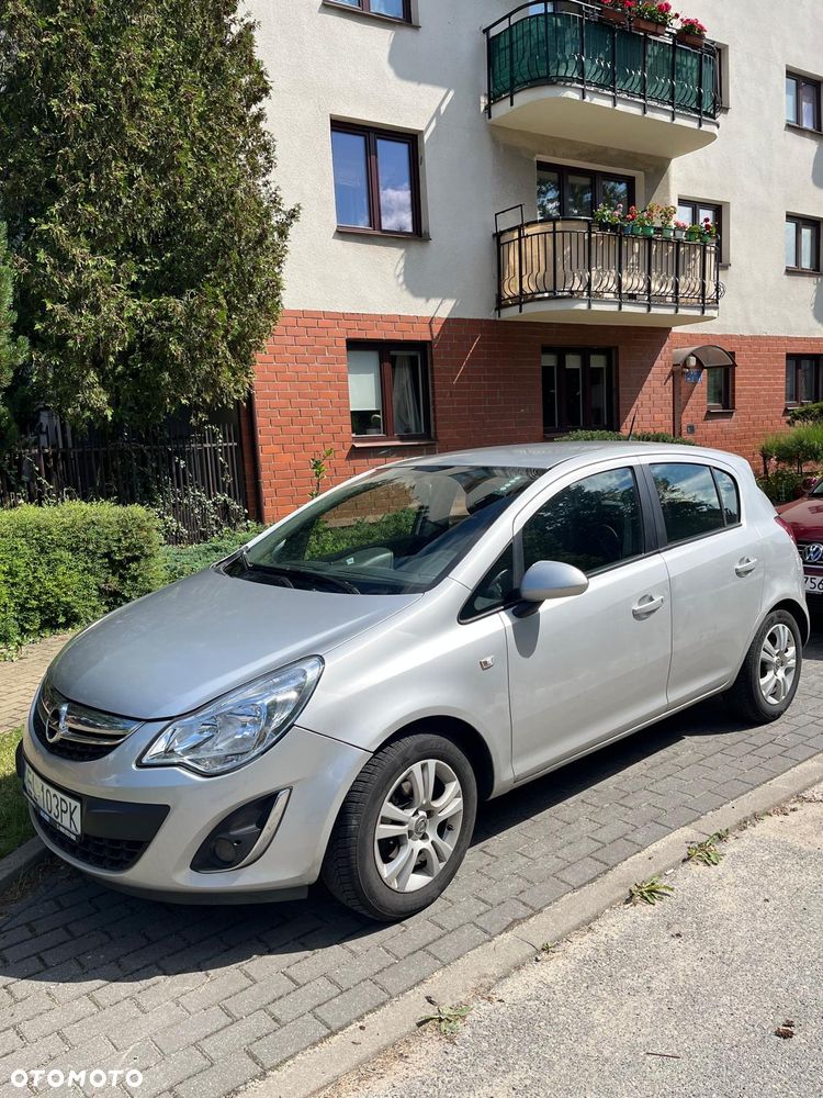 Opel Corsa 1.2 16V Cosmo - 4