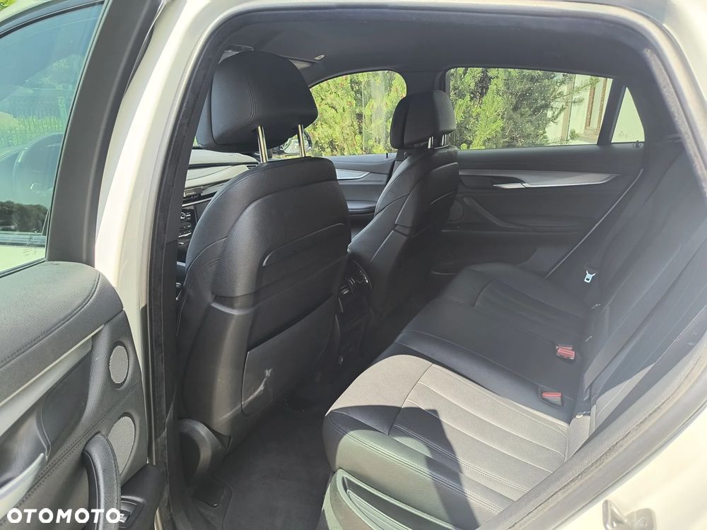 BMW X6 xDriveM50d - 14