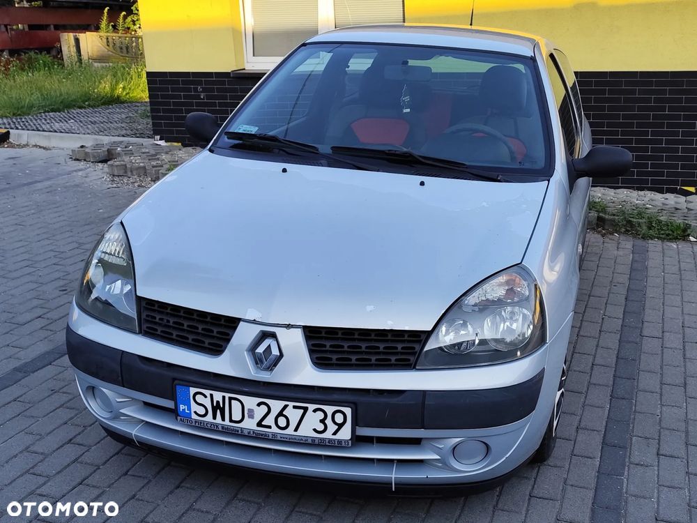 Renault Clio - 1