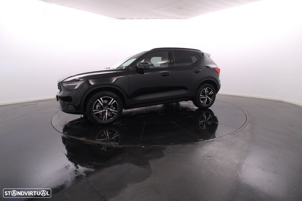 Volvo XC 40 2.0 B3 Plus Dark - 3