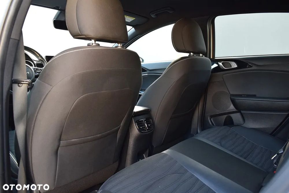 Kia ProCeed 1.5 T-GDI GT Line - 29