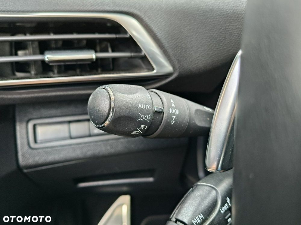 Peugeot 5008 - 32