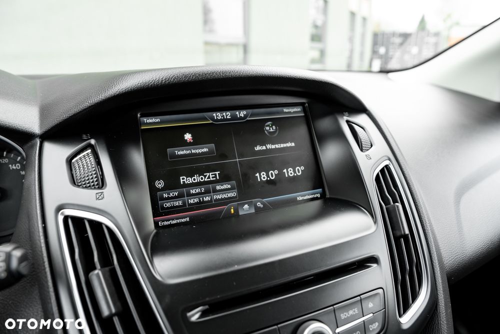 Ford Focus 1.0 EcoBoost Trend - 33